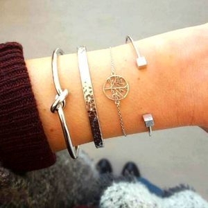 ʕ·ᴥ·ʔJovono Hollow Hoop Open Bracelet Ended Wide Bangle